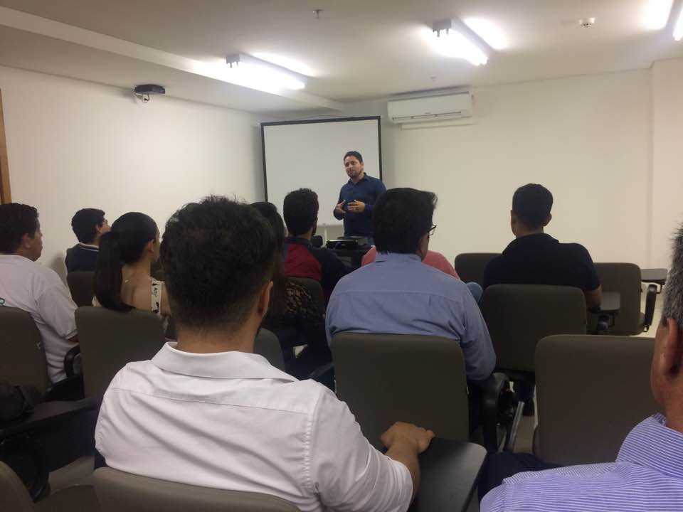 Walace Graça ministrando mentoria avançada de inteligência de mercado e estratégias de SEO